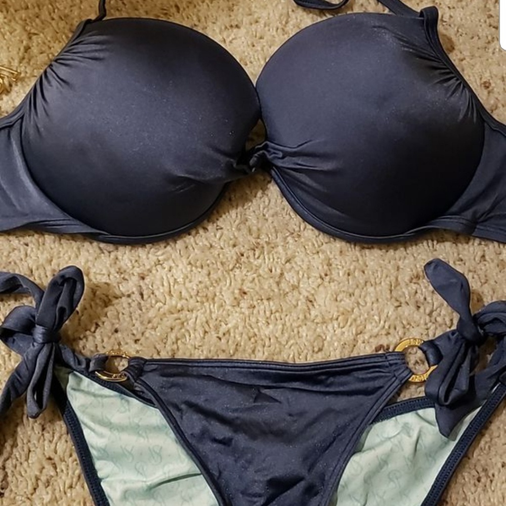 Victoria's Secret bikini